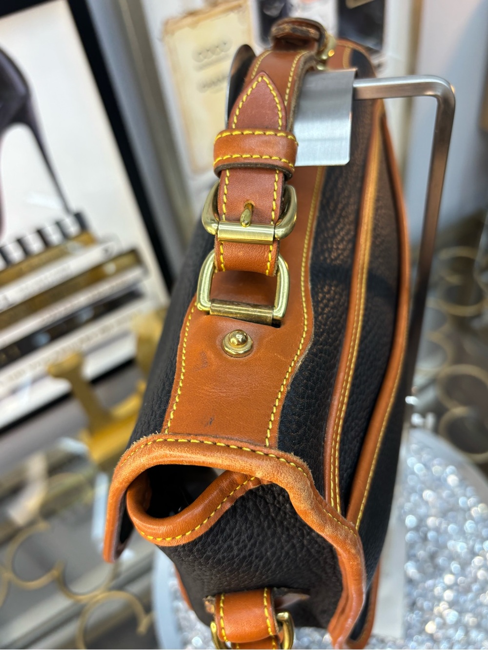 Dooney & Bourke vintage made in Costa Rica All-Weather Leather Carrier Bag EUC - Picture 8 of 15
